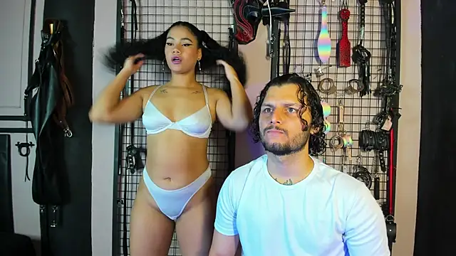 Snapshot of Twisted_Fantasy chatting on December 2024 03:48:01 PM Twisted Fantasy online show from December 2024 03:48:01 PM