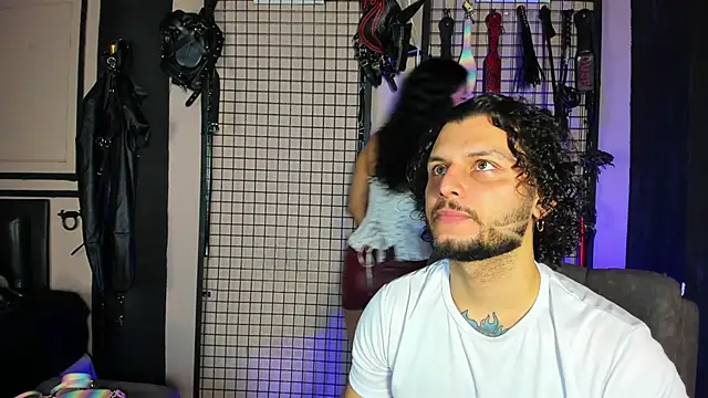 Snapshot of Twisted_Fantasy chatting on January 2025 12:29:01 PM Twisted Fantasy online show from January 2025 12:29:01 PM