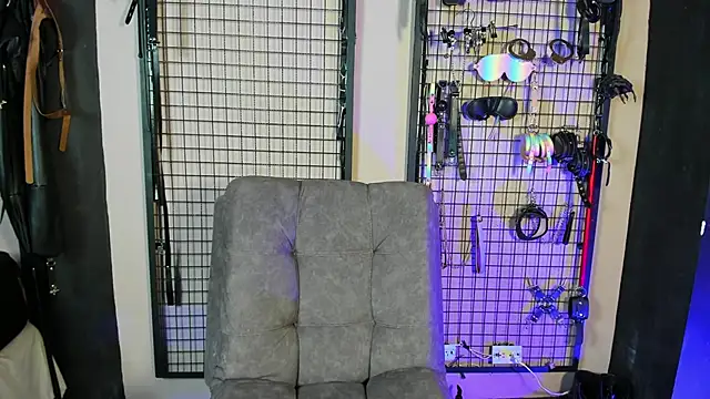 Snapshot of Twisted_Fantasy chatting on January 2025 03:22:01 PM Twisted Fantasy online show from January 2025 03:22:01 PM