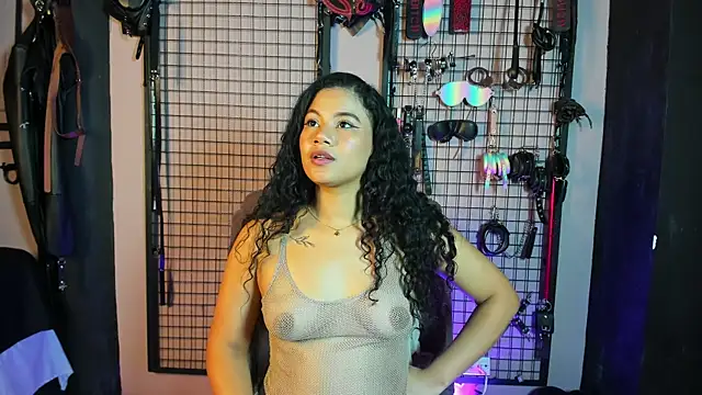 Snapshot of Twisted_Fantasy chatting on January 2025 02:56:01 AM Twisted Fantasy online show from January 2025 02:56:01 AM