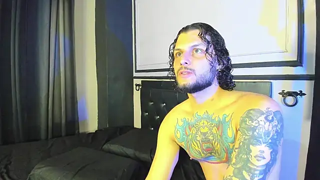 Snapshot of Twisted_Fantasy chatting on March 2025 12:00:01 AM Twisted Fantasy online show from March 2025 12:00:01 AM