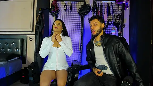 Snapshot of Twisted_Fantasy chatting on December 2025 04:34:02 PM Twisted Fantasy online show from December 2025 04:34:02 PM