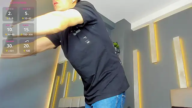 alexgiraldo  online show from February 2025 11:14:02 AM