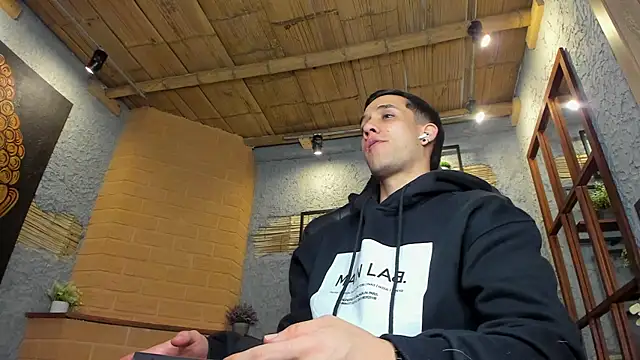 alexgiraldo  online show from March 2025 02:56:02 PM