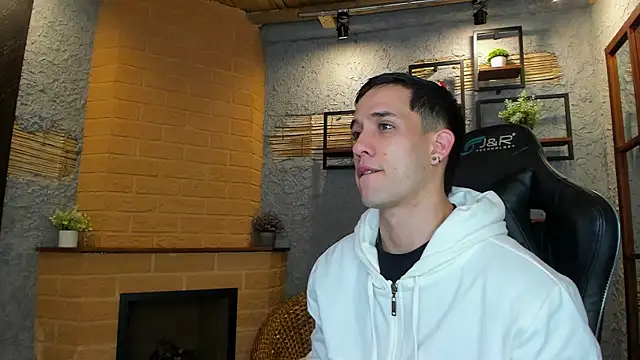 alexgiraldo  online show from March 2025 11:14:02 AM