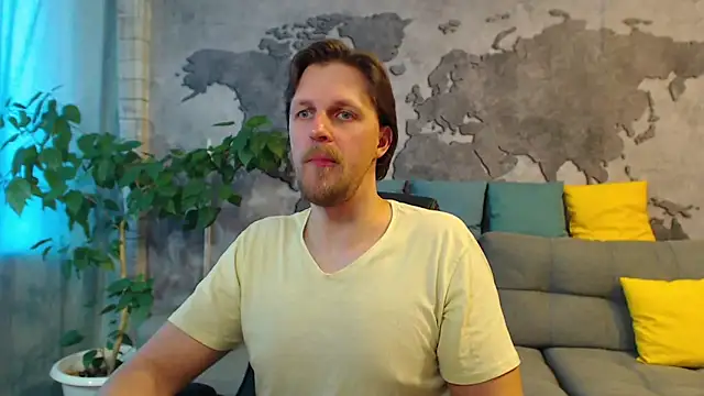Snapshot of VikingChrisss chatting on April 2026 08:35:02 AM VikingChrisss online show from April 2026 08:35:02 AM