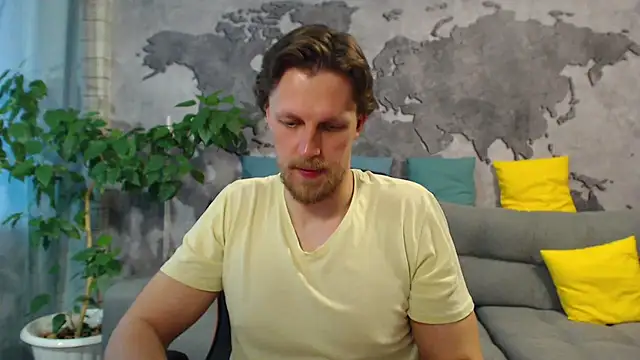 Snapshot of VikingChrisss chatting on April 2026 01:41:02 PM VikingChrisss online show from April 2026 01:41:02 PM