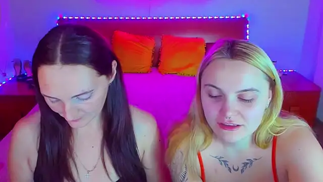 Snapshot of MagicEyess chatting on December 2024 07:47:01 AM MagicEyess online show from December 2024 07:47:01 AM