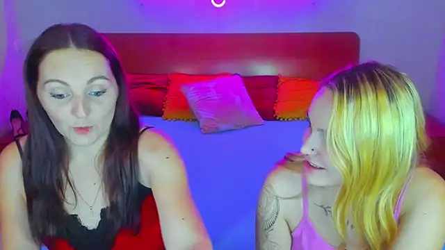 Snapshot of MagicEyess chatting on December 2024 11:10:02 AM MagicEyess online show from December 2024 11:10:02 AM