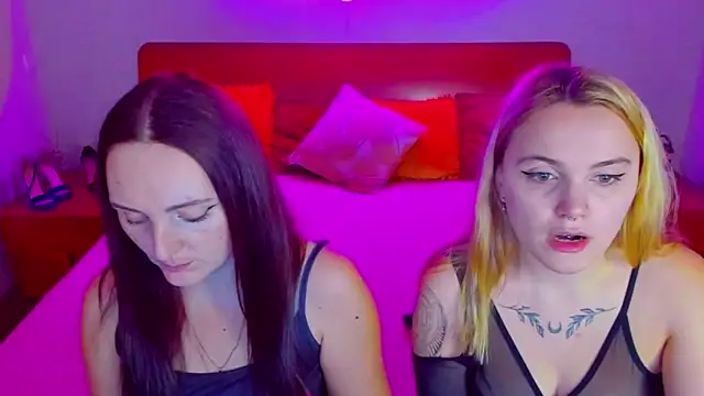 Snapshot of MagicEyess chatting on December 2024 08:00:02 AM MagicEyess online show from December 2024 08:00:02 AM