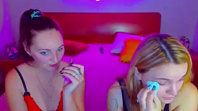 Snapshot of MagicEyess chatting on December 2024 04:32:01 PM MagicEyess online show from December 2024 04:32:01 PM