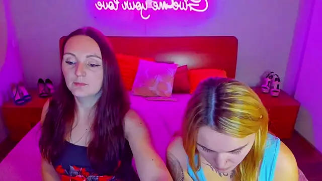 Snapshot of MagicEyess chatting on December 2024 08:44:02 AM MagicEyess online show from December 2024 08:44:02 AM