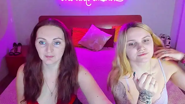 Snapshot of MagicEyess chatting on January 2025 07:18:01 AM MagicEyess online show from January 2025 07:18:01 AM