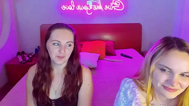 Snapshot of MagicEyess chatting on March 2025 01:47:01 PM MagicEyess online show from March 2025 01:47:01 PM