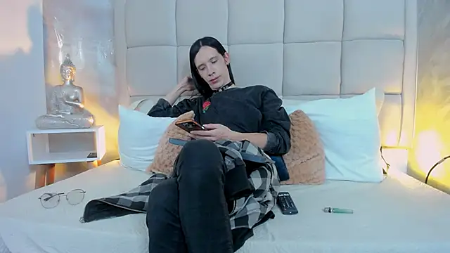 Snapshot of Hecatee_77 chatting on September 2025 07:47:02 PM Hecatee 77 online show from September 2025 07:47:02 PM