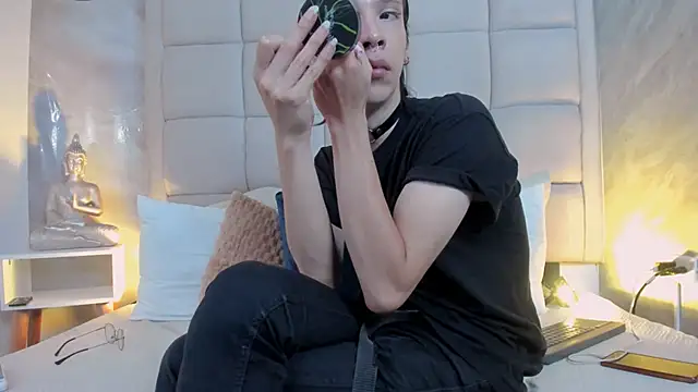 Snapshot of Hecatee_77 chatting on September 2025 07:59:01 PM Hecatee 77 online show from September 2025 07:59:01 PM