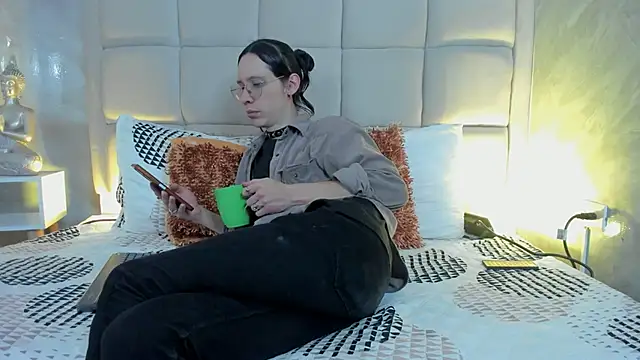 Hecatee 77 online show from February 2026 07:50:02 PM