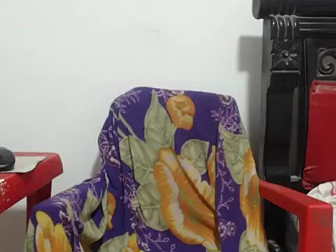 PONSE LATINO online show from October 2025 06:09:01 PM