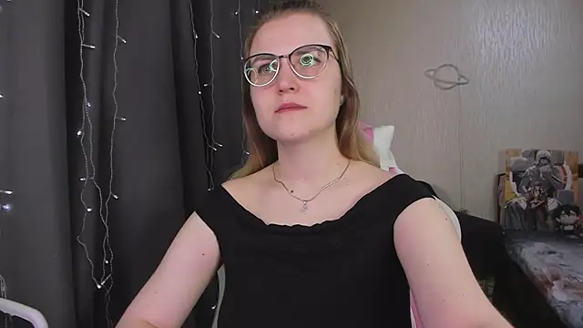MissBrightShine online show from April 2026 11:42:02 AM
