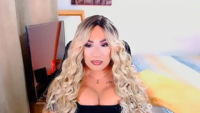 Snapshot of 9InchsPunisherXXX chatting on December 2024 09:37:01 PM 9InchsPunisherXXX online show from December 2024 09:37:01 PM