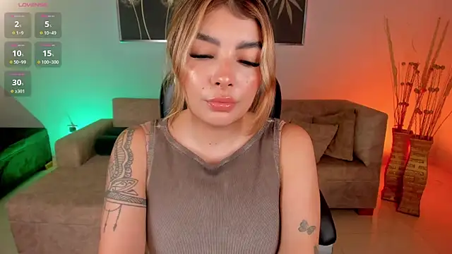 LisaMonroe  online show from March 2025 01:15:02 PM