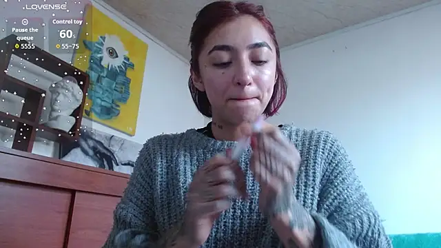 ZoeBakers  online show from September 2025 01:02:01 PM