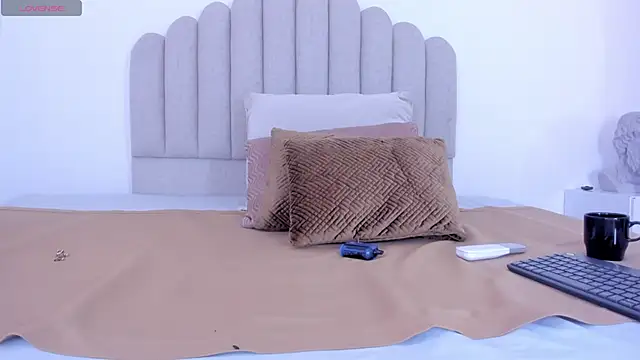 Snapshot of sarita_duque chatting on September 2025 12:09:02 PM sarita duque online show from September 2025 12:09:02 PM