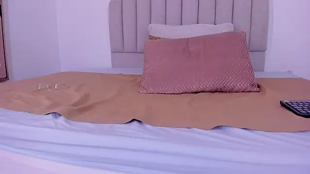 Snapshot of sarita_duque chatting on September 2025 11:59:01 AM sarita duque online show from September 2025 11:59:01 AM