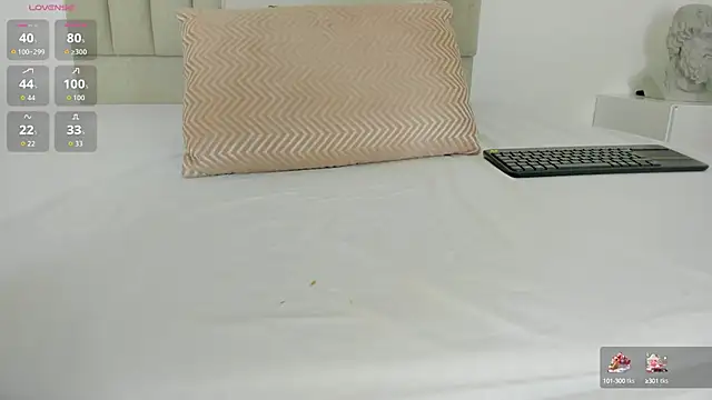 Snapshot of sarita_duque chatting on October 2025 12:03:02 PM sarita duque online show from October 2025 12:03:02 PM