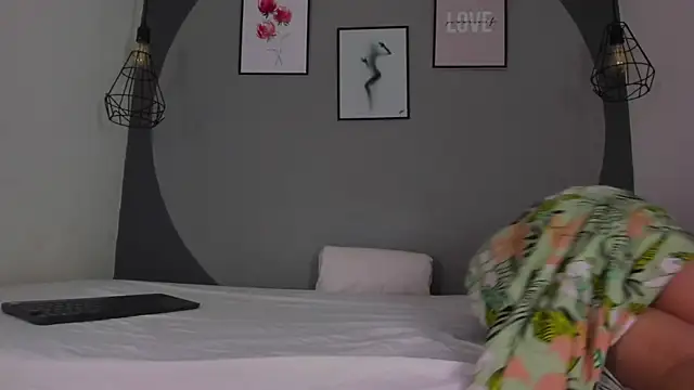 Snapshot of sarita_duque chatting on January 2026 12:07:02 PM sarita duque online show from January 2026 12:07:02 PM