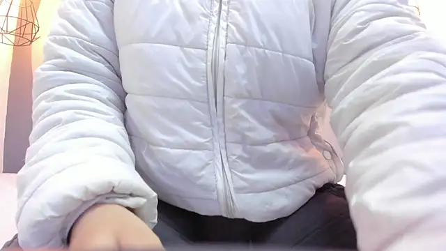 Snapshot of sarita_duque chatting on January 2026 12:08:02 PM sarita duque online show from January 2026 12:08:02 PM