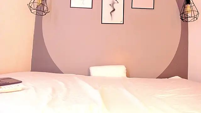 Snapshot of sarita_duque chatting on March 2026 12:21:02 PM sarita duque online show from March 2026 12:21:02 PM