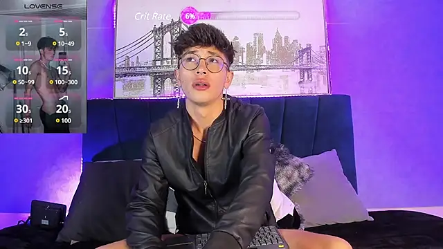 Snapshot of Andrew_thevil chatting on December 2024 01:10:02 AM Andrew thevil online show from December 2024 01:10:02 AM