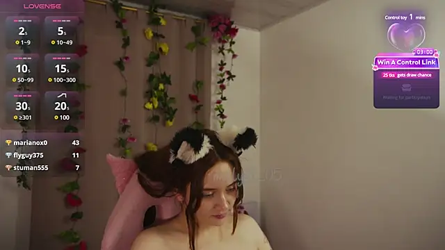 Snapshot of molly_russell chatting on December 2024 04:21:01 AM molly russell online show from December 2024 04:21:01 AM