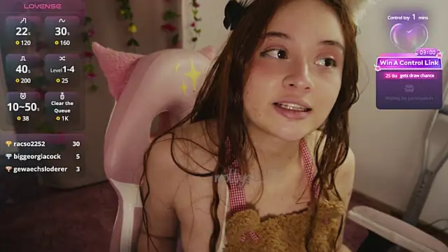 Snapshot of molly_russell chatting on January 2025 06:23:01 PM molly russell online show from January 2025 06:23:01 PM