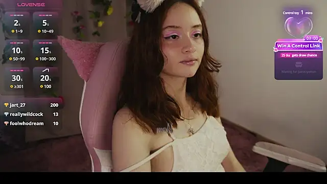 Snapshot of molly_russell chatting on February 2025 11:52:02 PM molly russell online show from February 2025 11:52:02 PM