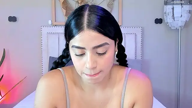 Snapshot of Paula_Desousa chatting on March 2026 05:20:02 PM Paula Desousa online show from March 2026 05:20:02 PM