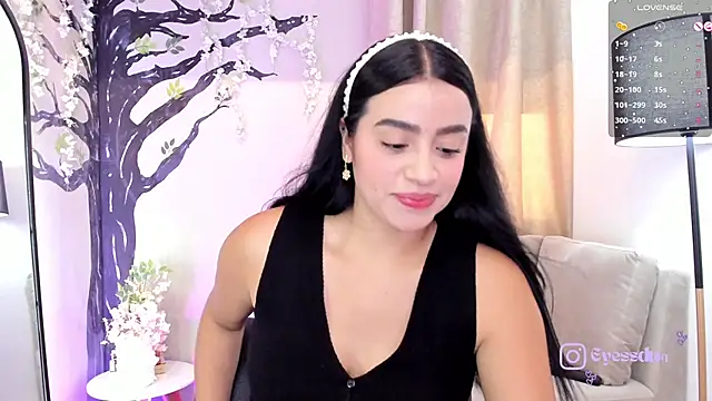 Snapshot of Paula_Desousa chatting on March 2026 03:27:01 PM Paula Desousa online show from March 2026 03:27:01 PM