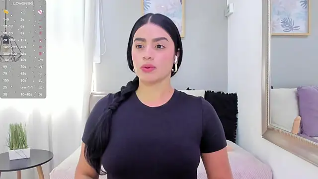 Snapshot of Paula_Desousa chatting on March 2026 04:34:01 PM Paula Desousa online show from March 2026 04:34:01 PM