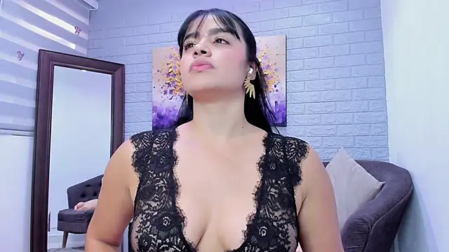 Snapshot of Paula_Desousa chatting on April 2026 04:56:02 PM Paula Desousa online show from April 2026 04:56:02 PM