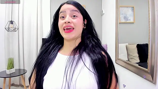 Paula Desousa online show from July 2026 01:27:01 AM