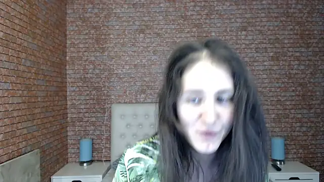 Holliy Cooper online show from December 2024 03:13:01 PM