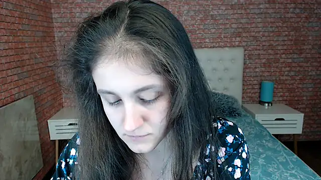 Holliy Cooper online show from March 2025 01:18:02 PM