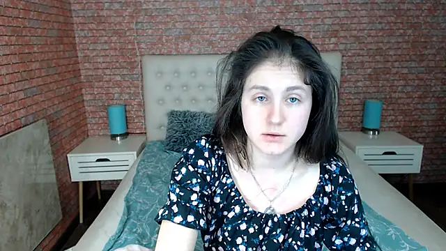 Holliy Cooper online show from March 2025 07:41:02 AM