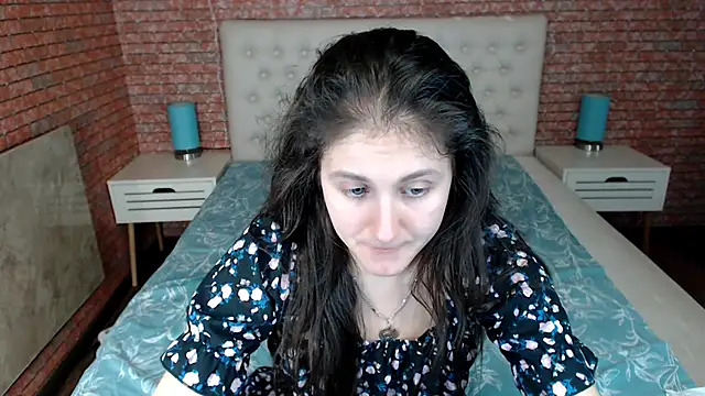 Holliy Cooper online show from March 2025 10:46:02 AM