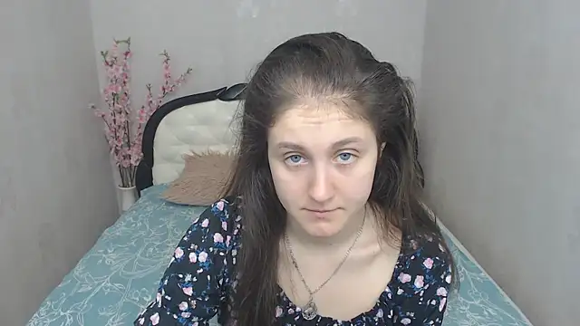 Holliy Cooper online show from March 2025 08:23:02 AM