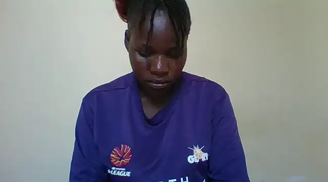 Snapshot of prettychic5 chatting on December 2024 02:28:01 PM prettychic5 online show from December 2024 02:28:01 PM