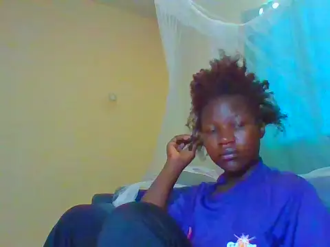 Snapshot of prettychic5 chatting on May 2026 06:53:01 AM prettychic5 online show from May 2026 06:53:01 AM