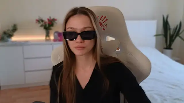 Madi soon online show from February 2025 11:38:02 AM