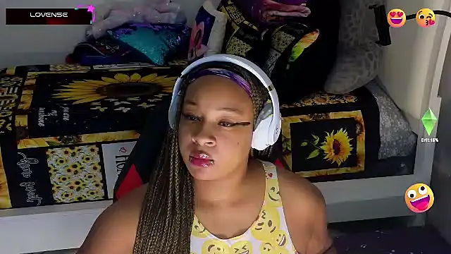 temptressbeauty24 online show from February 2025 11:04:01 PM